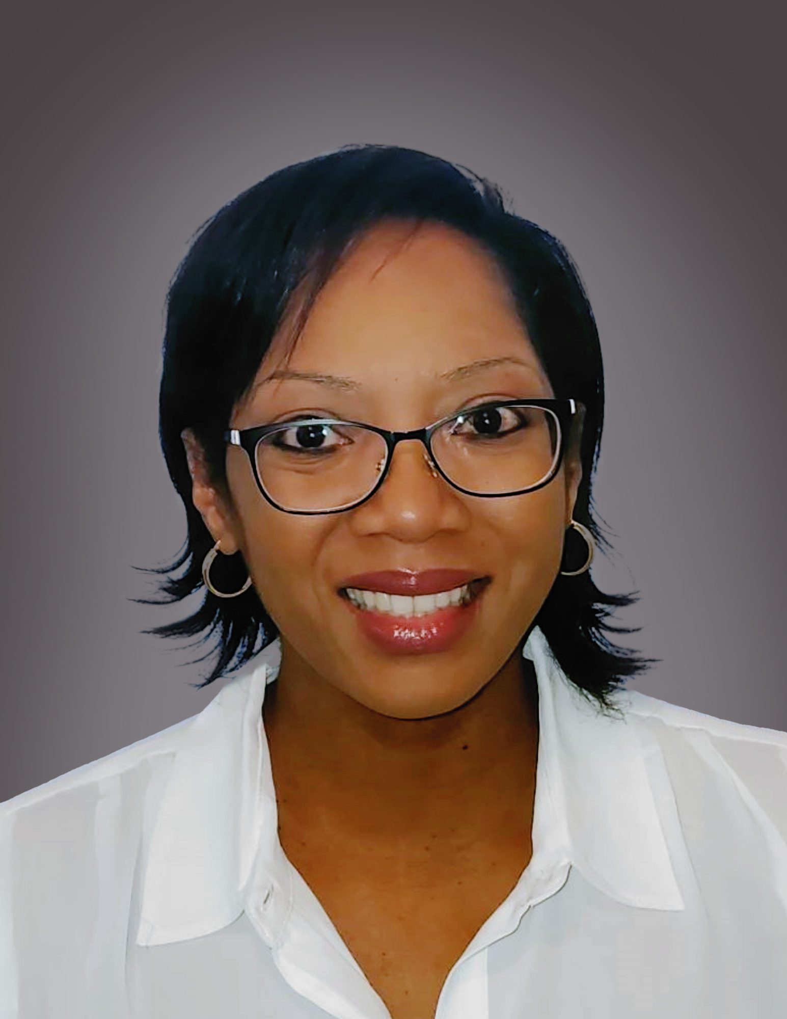 Head shot of Debbie Lowe